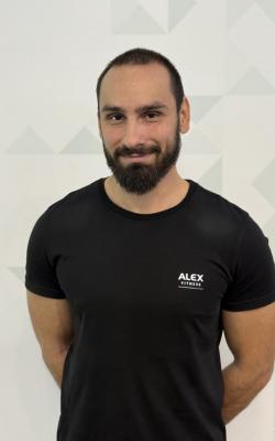 Инструктор групповых программ Бондарчук  Сергей