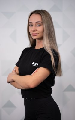 Инструктор тренажерного зала Оболенская Александра