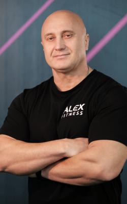Инструктор тренажерного зала Ткаченко Виктор 