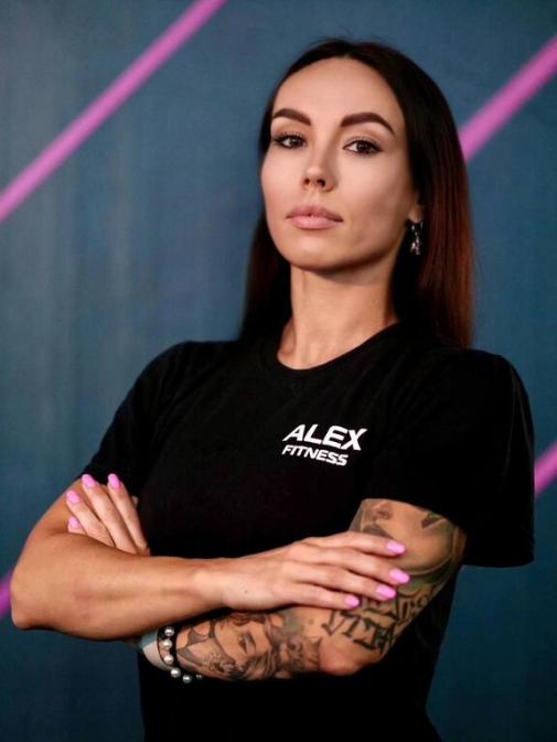 Логинова   Елена