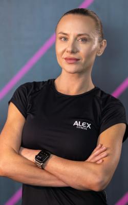 Инструктор групповых программ Александрова Кристина